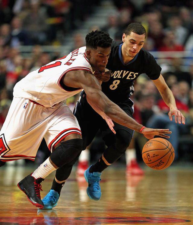 待和分析 待和分析