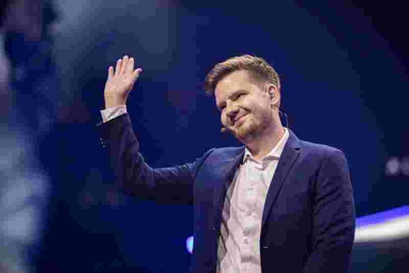 的双轮驱动 的双轮驱动