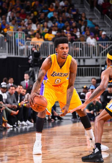 若球在场内 若球在场内